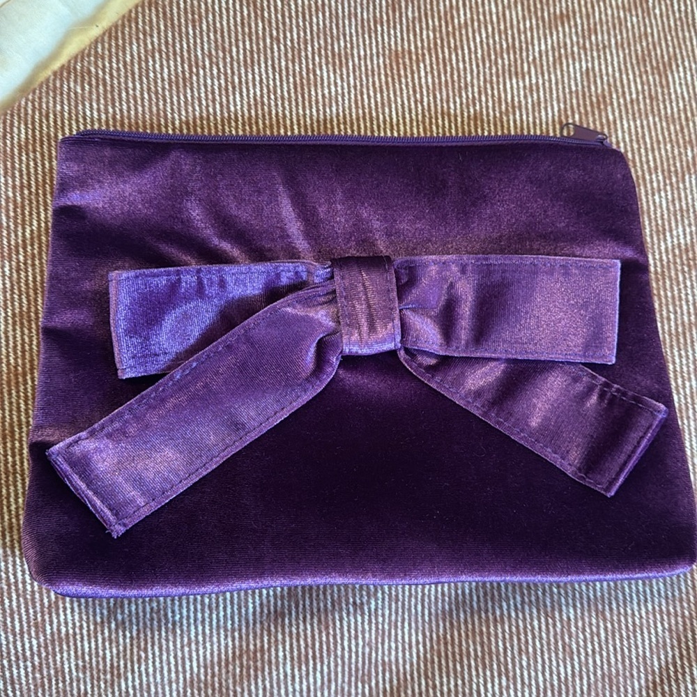 Purple Velvet Bow Clutch Makeup Bag - Picture 2 of 4